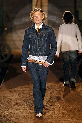 Look 15